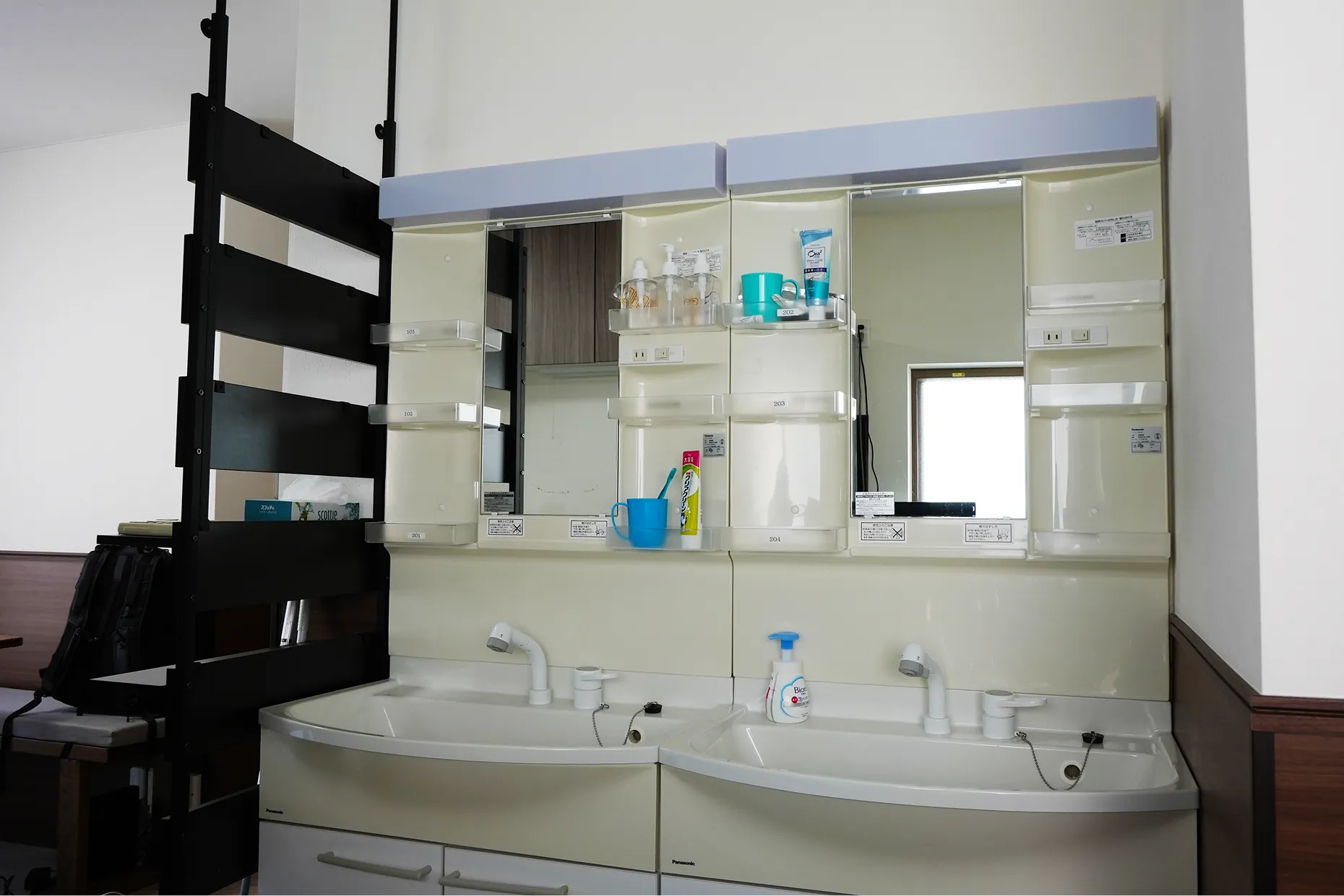 シェアハウス洗面台